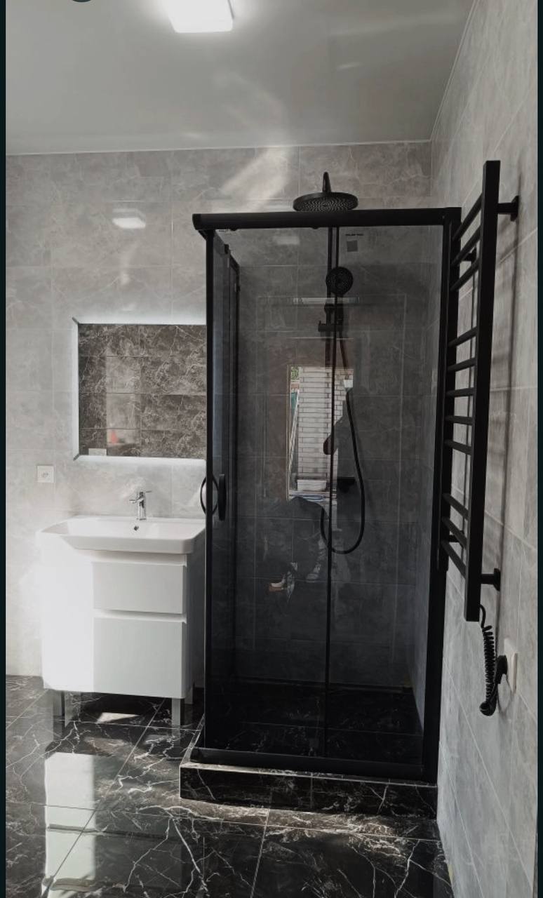 LYM Bouw detailwerk - luxe badkamer afwerking